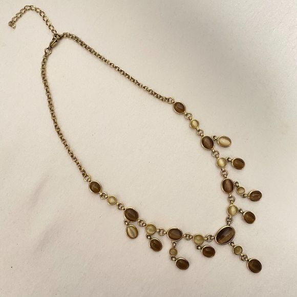 Vintage 70s Small Tiger's Eye Stones Necklace On Gold Tone Chain Links - Picture 2 of 13